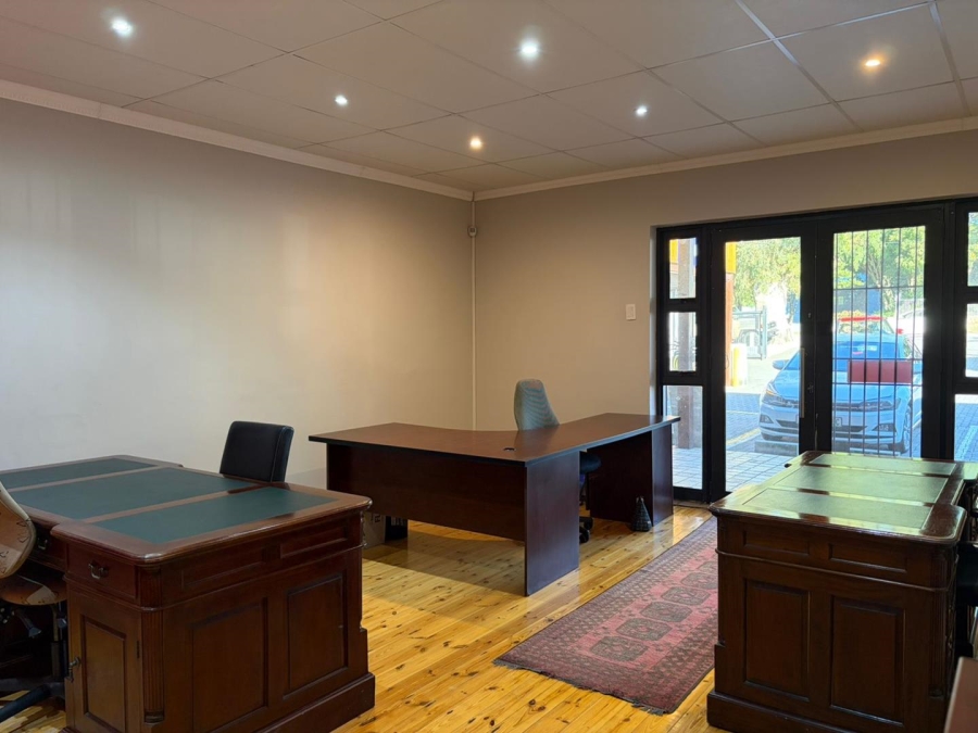 To Let Commercial Property for Rent in Walmer Eastern Cape
